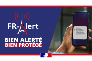 Visuel officiel de FR-Alert indiquant "Bien alerté, bien protégé" avec un smartphone affichant une notification d'alerte danger majeur.
